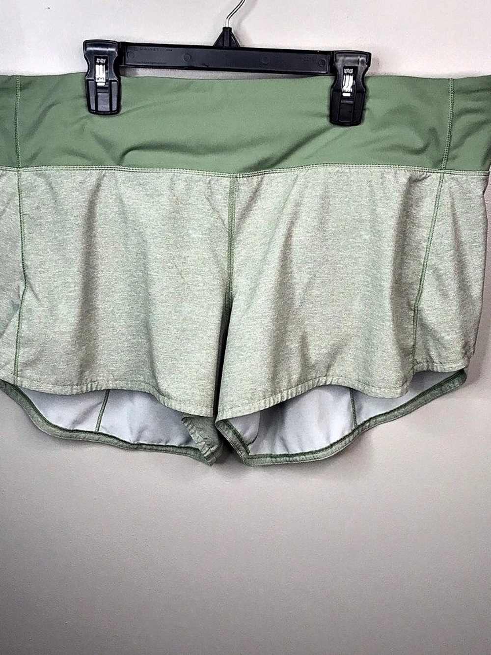 lululemon Speed Up Short 4" Athletic Shorts Green & Gray Size 12